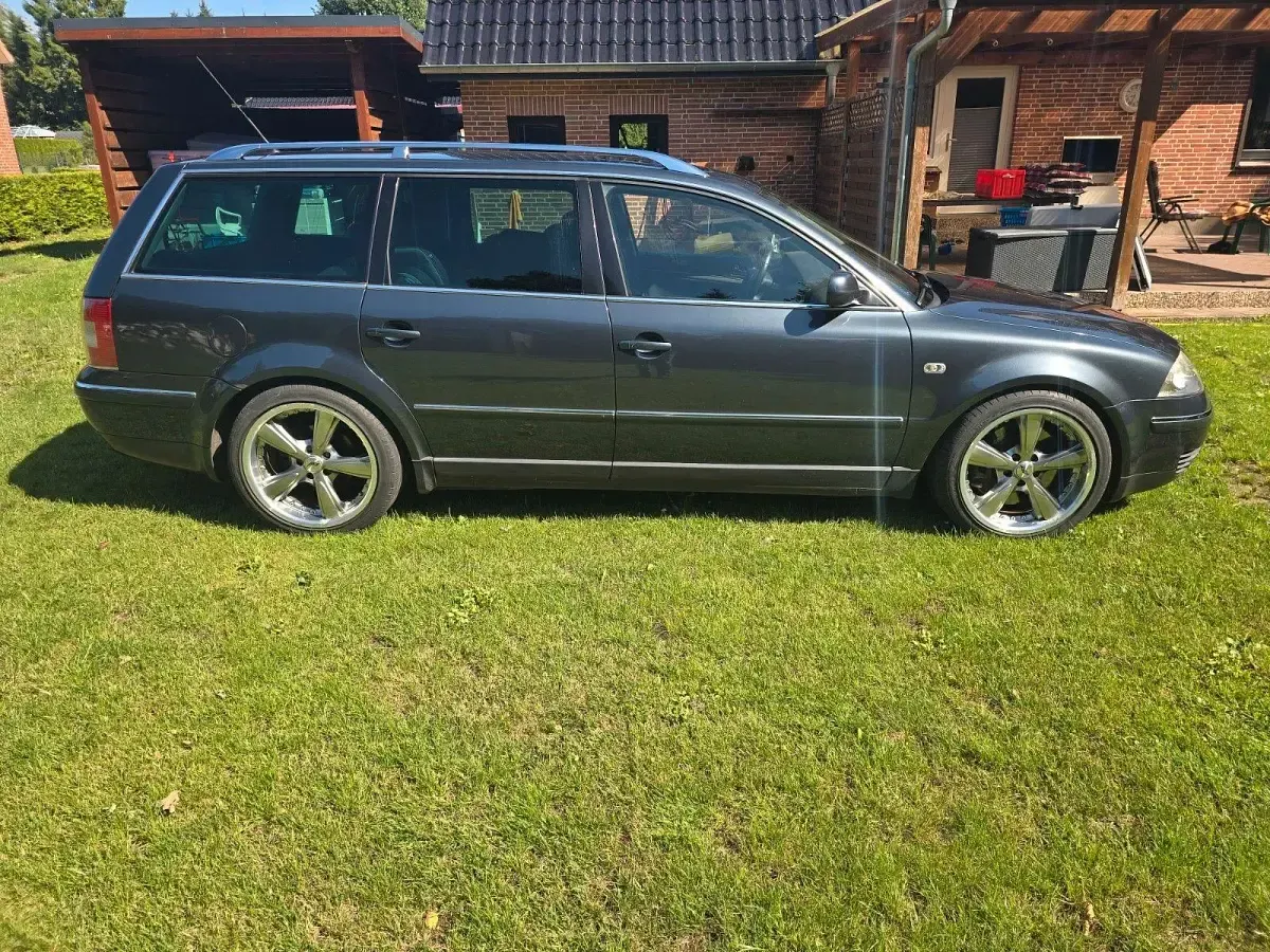 Gebraucht VW Passat 275 PS (202 kW) 2002 Grau Kombi