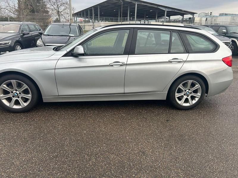 Gebraucht BMW 325 218 PS (160 kW) 2014 Silber Kombi