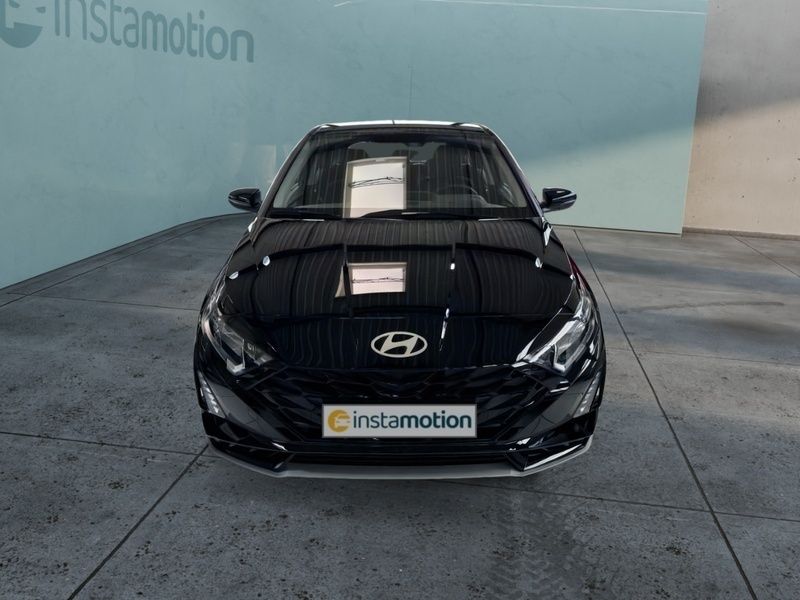 Schwarz Gebraucht 2024 Hyundai i20 Trend Limousine | 20.400 € (Fairer Preis) - Bild 1/3