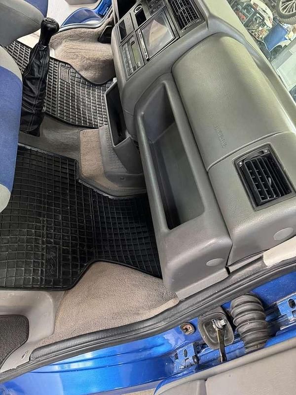 Gebraucht VW T4 151 PS (111 kW) 1999 Blau Van