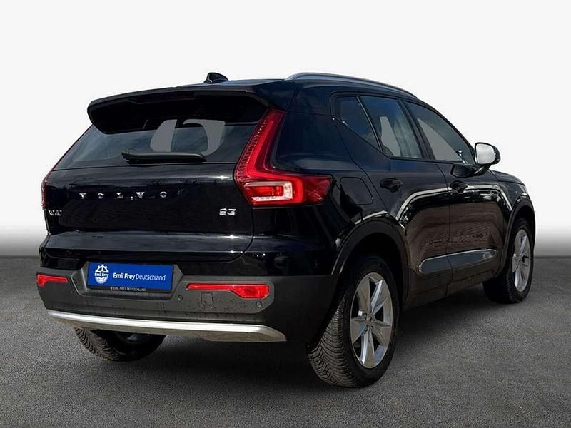 Gebraucht Volvo XC40 Core 163 PS (119 kW) 2024 Onyx black metallic SUV
