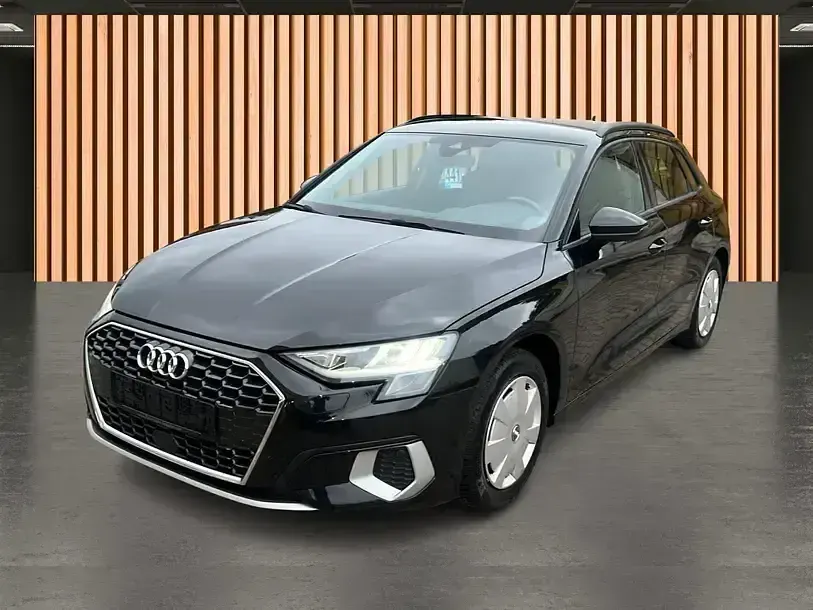 Gebraucht Audi A3 e-tron Advanced 150 PS (110 kW) 2024 Mythosschwarz metallic Kleinwagen