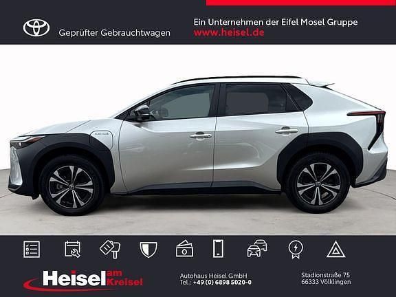 Gebraucht Toyota bZ4X Basis 150 kW (204 PS) 2023 Cosmicsilber metallic SUV