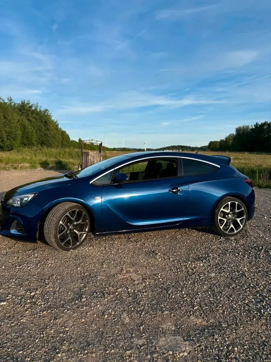 Gebraucht Opel Astra OPC 280 PS (205 kW) 2013 Blau