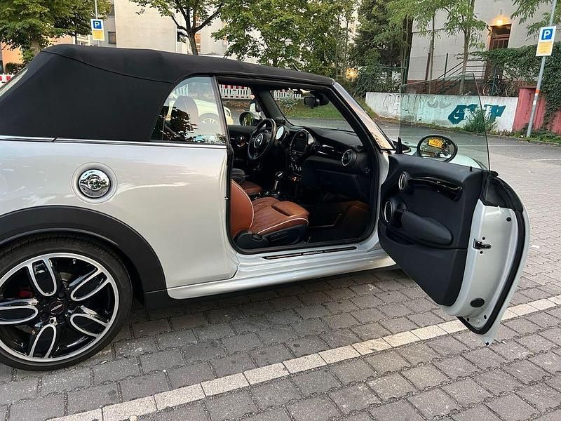 Gebraucht Mini John Cooper Works 231 PS (169 kW) 2018 Silber Kleinwagen