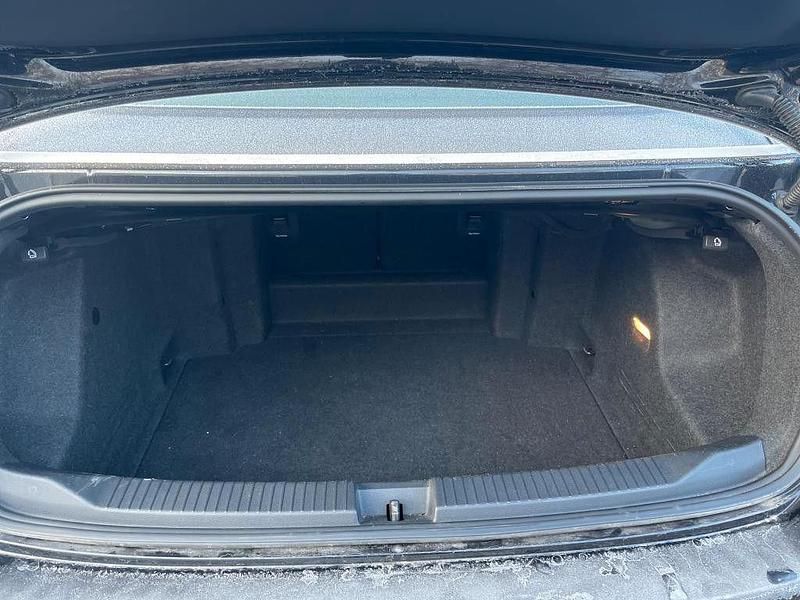 Gebraucht VW T-Roc Style 150 PS (110 kW) 2022 Deep black perleffekt SUV