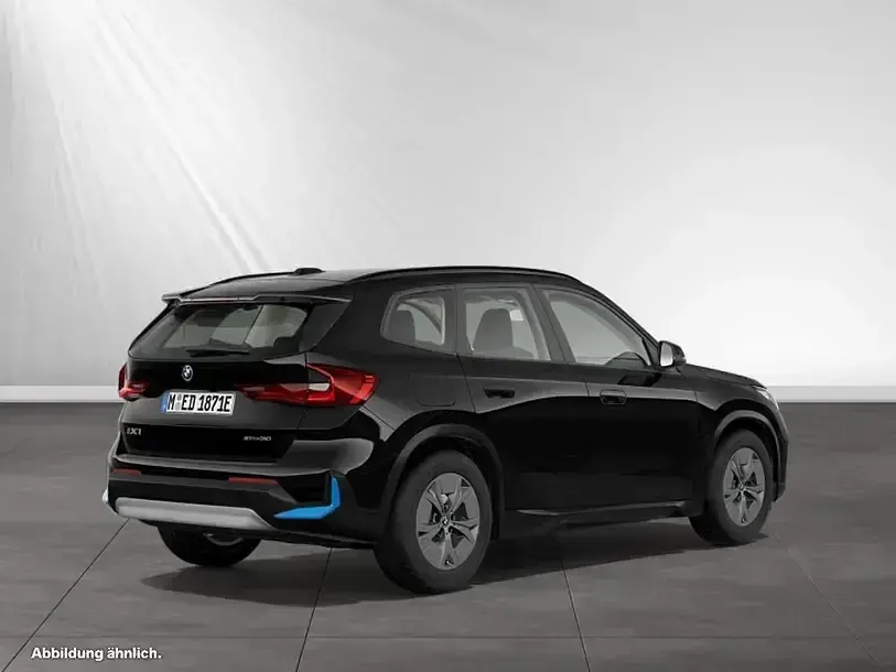 Gebraucht BMW iX1 Performance 230 kW (313 PS) 2023 Schwarz uni SUV