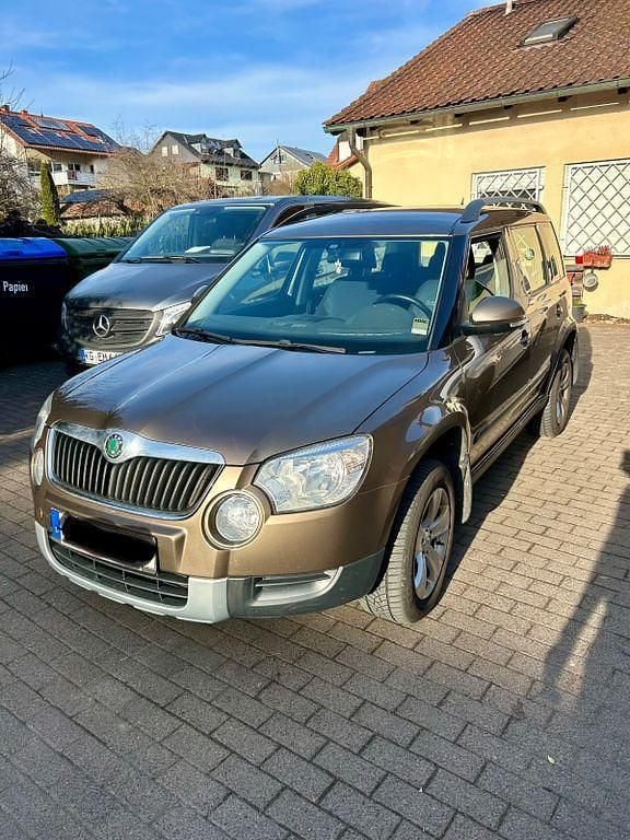 Gebraucht Skoda Yeti Active 160 PS (117 kW) 2009 Braun SUV