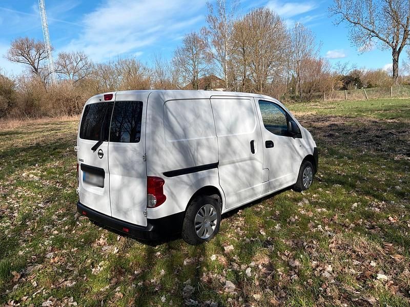 Gebraucht Nissan NV200 90 PS (66 kW) 2017 Weiß Van / Kleinbus