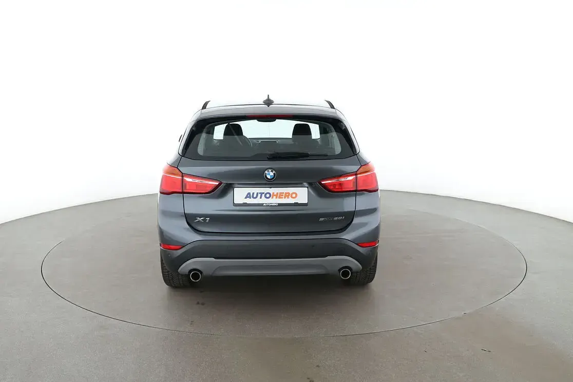 Gebraucht BMW X1 Advantage 192 PS (141 kW) 2019 Grau SUV