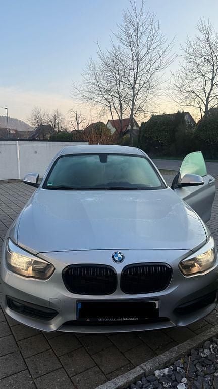 Gebraucht BMW 116 Advantage 109 PS (80 kW) 2015 Silber Kleinwagen