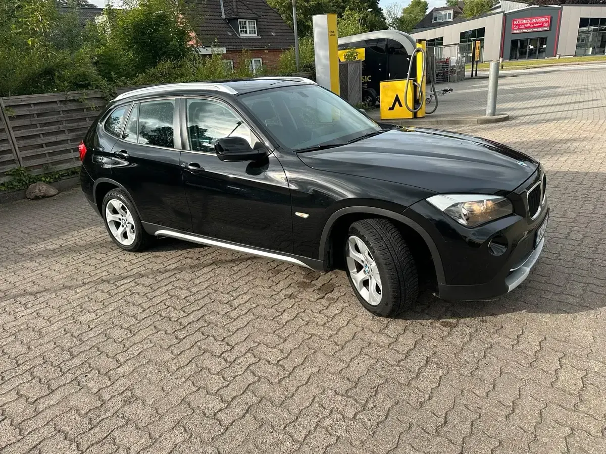 Gebraucht BMW X1 143 PS (105 kW) 2012 Schwarz SUV