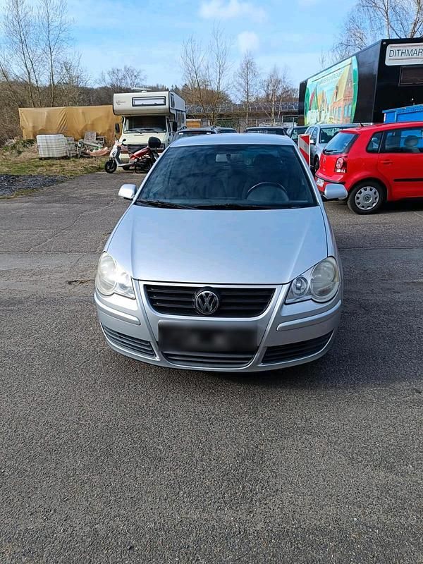Gebraucht VW Polo 60 PS (44 kW) 2009 Silber Kleinwagen