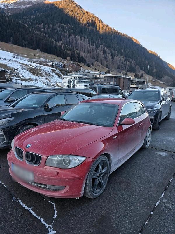 Second-hand BMW 123 204 CP (150 kW) 2008 Roșu Hatchback