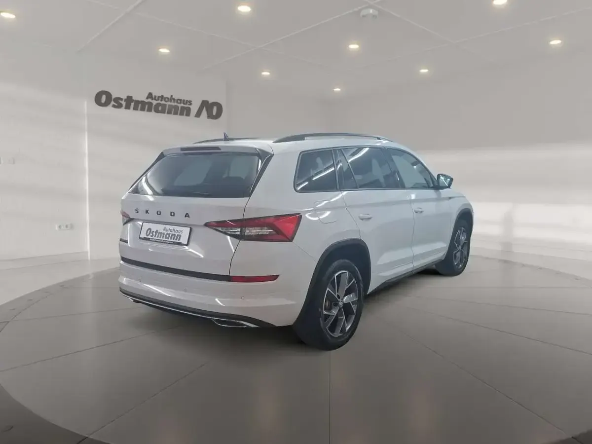 Gebraucht Skoda Kodiaq SportLine 150 PS (110 kW) 2021 Weiß SUV