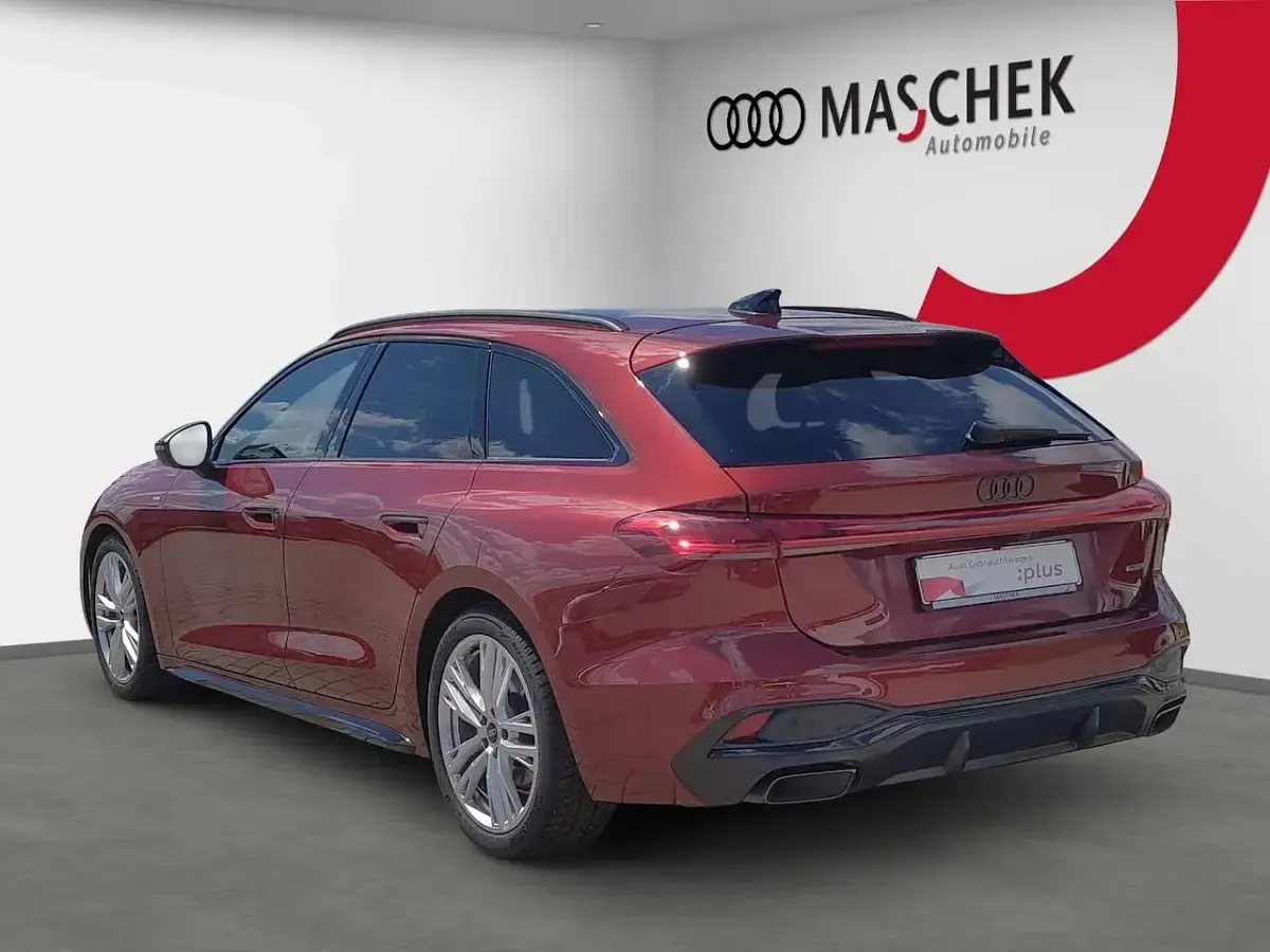 Gebraucht Audi A5 Ambiente 204 PS (150 kW) 2025 Grenadinerot metallic Kombi