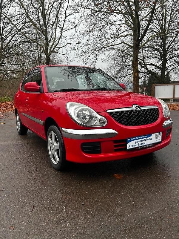 Gebraucht Daihatsu Sirion 80 PS (58 kW) 2005 Rot Kleinwagen