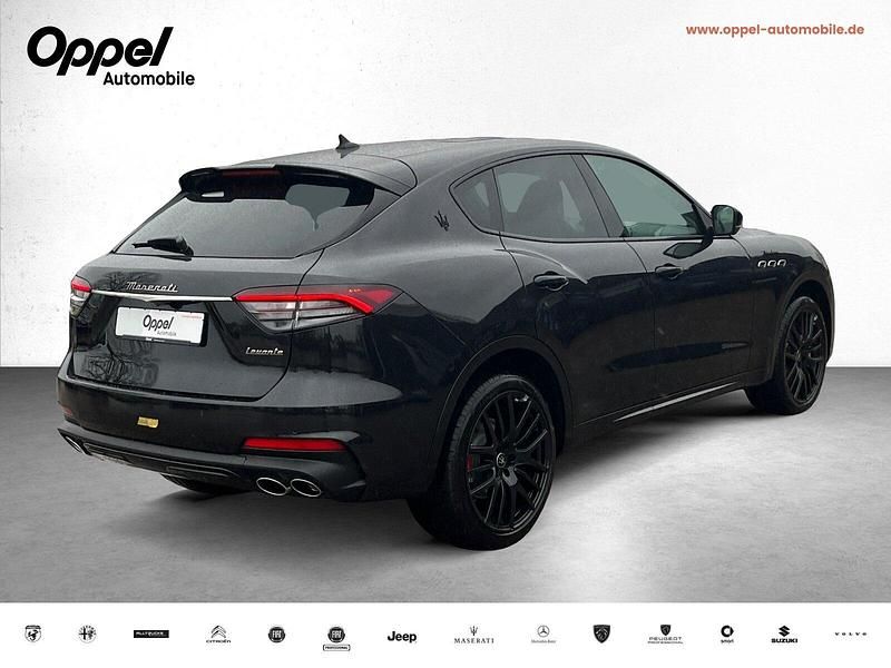 Gebraucht Maserati Levante 430 PS (316 kW) 2023 Nero assoluto SUV