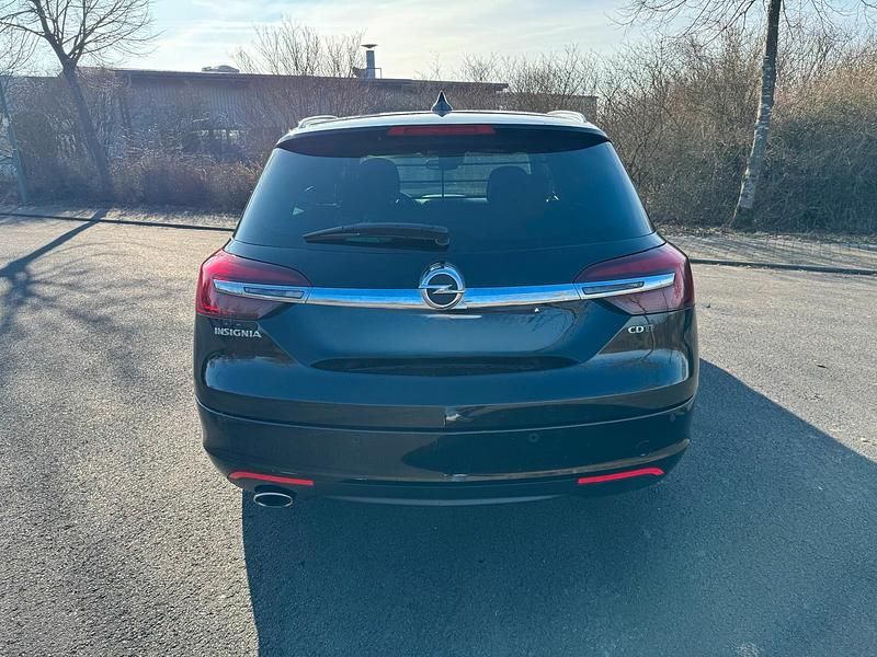 Gebraucht Opel Insignia 170 PS (125 kW) 2017 Schwarz Kombi