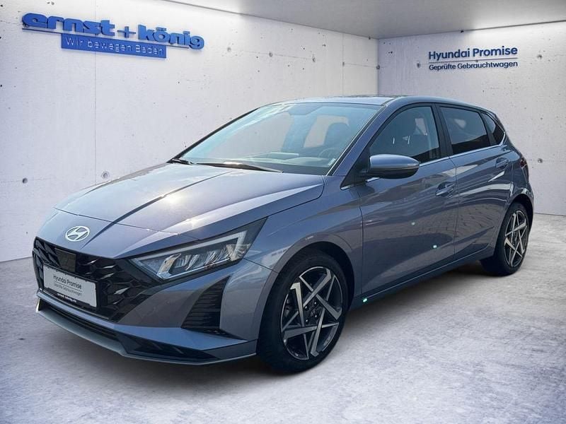 Blau Gebraucht 2024 Hyundai i20 Prime Limousine | 20.980 € (Teuer) - Bild 1/4