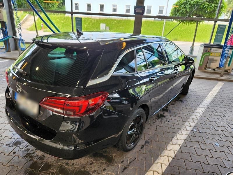 Gebraucht Opel Astra 122 PS (89 kW) 2020 Schwarz Kombi