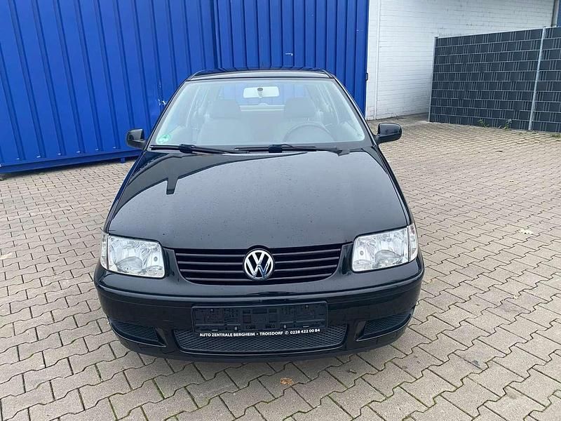 Schwarz Gebraucht 2001 VW Polo Limousine | 1.999 € (Teuer) - Bild 1/4