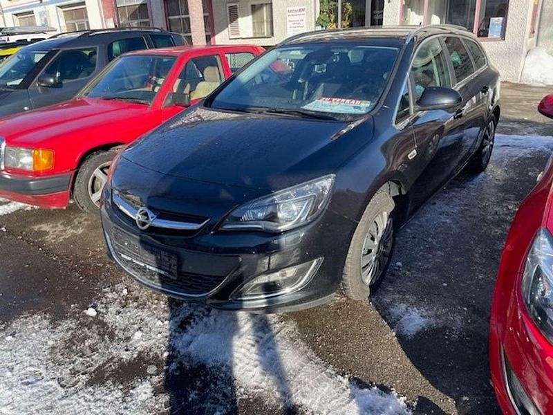Gebraucht Opel Astra 165 PS (121 kW) 2014 Other Kombi
