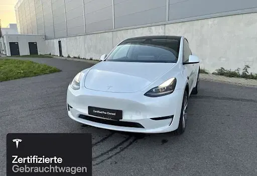 Gebraucht Tesla Model Y 273 kW (372 PS) 2023 Weiß SUV