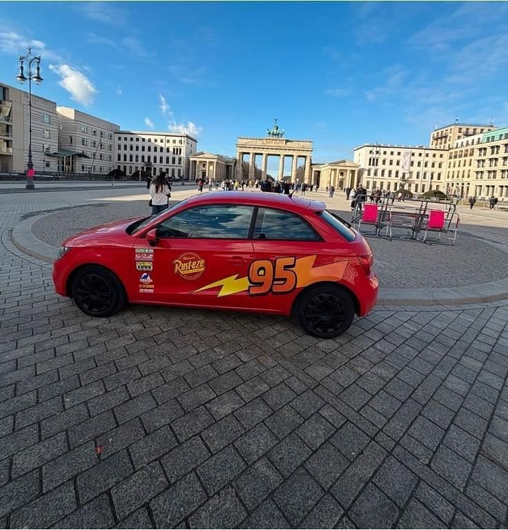 Gebraucht Audi A1 Design 89 PS (65 kW) 2011 Rot Kleinwagen