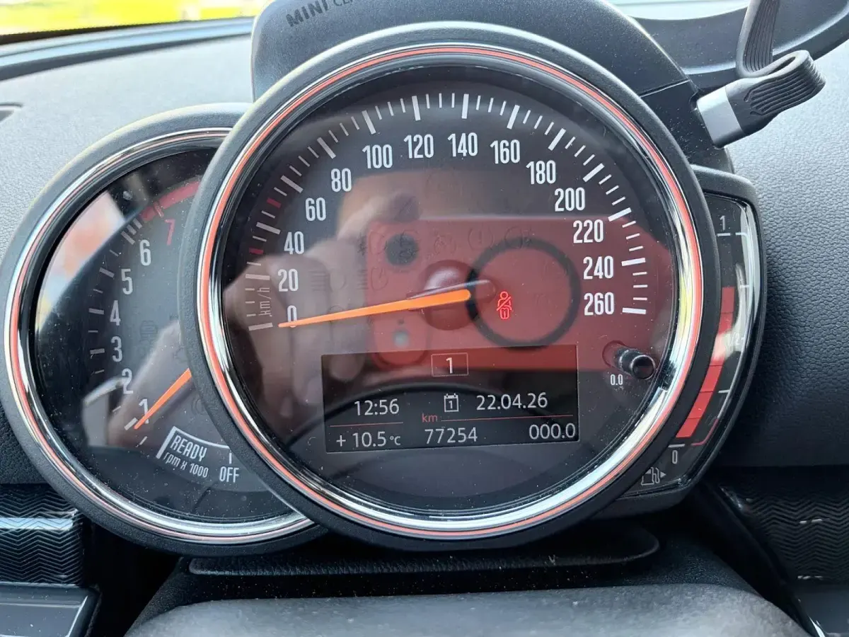 Usado Mini ONE 102 HP (75 kW) 2020 Preto Citadino