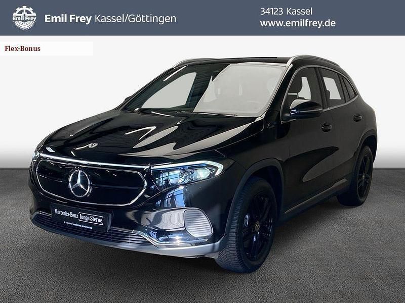 Nachtschwarz Gebraucht 2022 Mercedes EQA250 Progressive SUV | 29.400 € (Guter Preis) - Bild 1/4