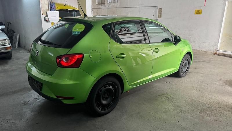 Gebraucht Seat Ibiza Sun 69 PS (50 kW) 2015 Grün Kleinwagen