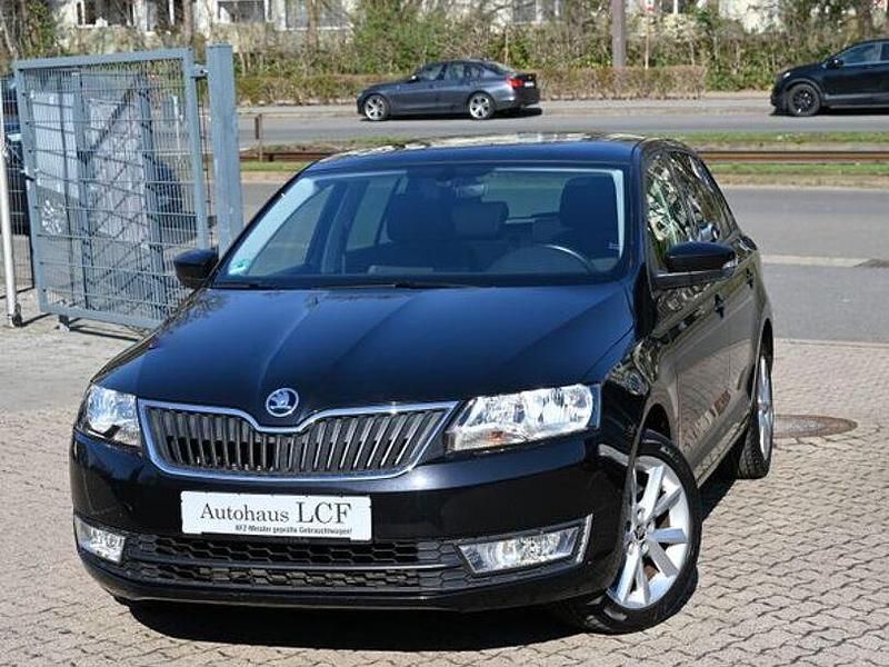 Gebraucht Skoda Rapid Joy 110 PS (80 kW) 2016 Schwarz Kleinwagen