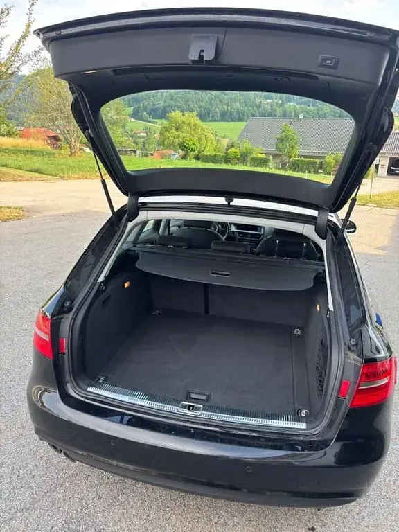 Gebraucht Audi A4 Ambition 150 PS (110 kW) 2014 Schwarz Kombi