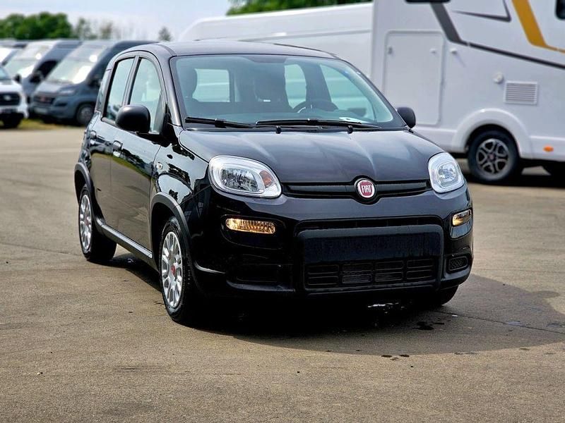 Gebraucht Fiat Panda 69 PS (50 kW) 2024 Cinema schwarz Kleinwagen
