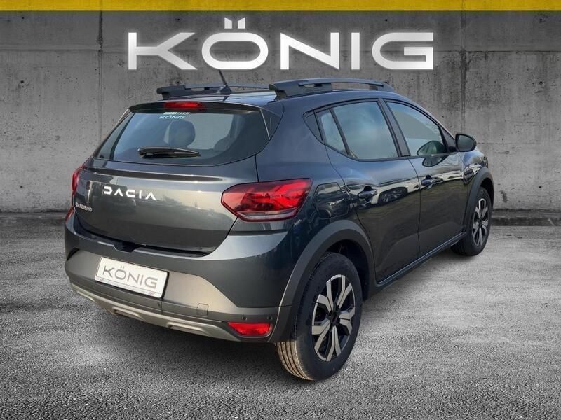 Gebraucht Dacia Sandero Expression 91 PS (66 kW) 2023 Grau Kleinwagen