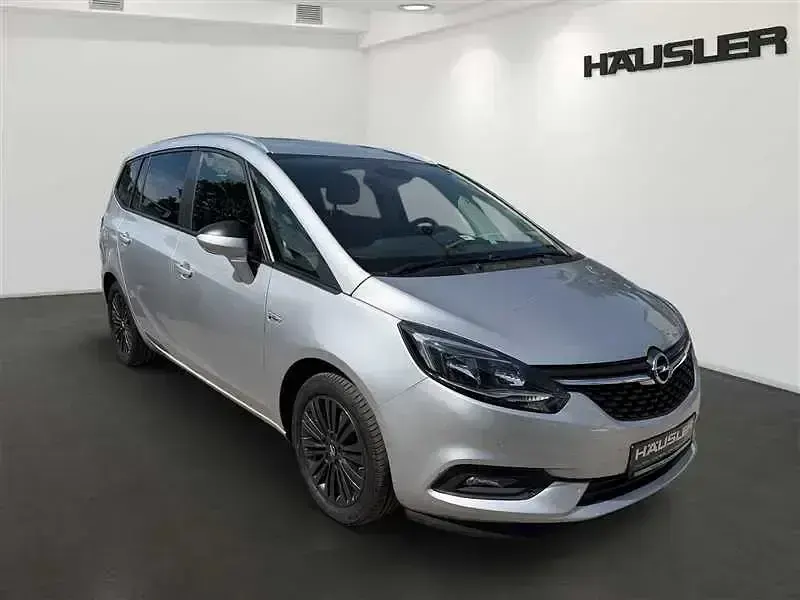 Gebraucht Opel Zafira 136 PS (100 kW) 2019 Silber Van / Kleinbus