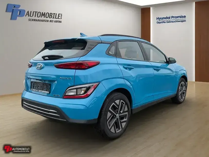 Gebraucht Hyundai Kona Select 100 kW (136 PS) 2022 Blau SUV