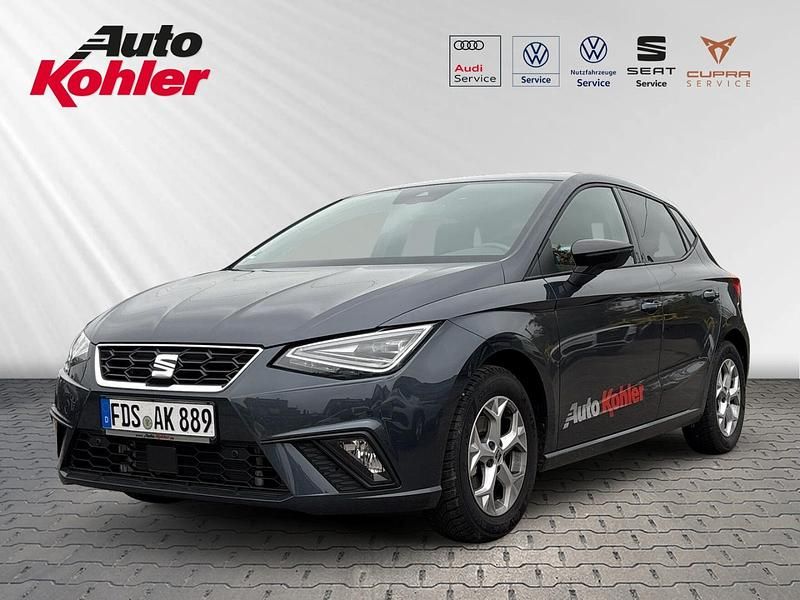 Magnetic grau metallic (grau) Gebraucht 2025 Seat Ibiza FR Limousine | 21.480 € (Fairer Preis) - Bild 1/4
