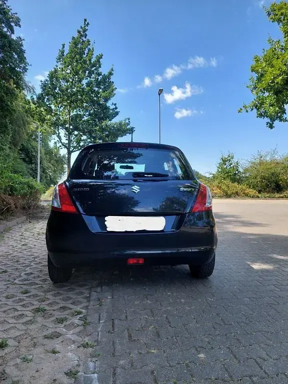 Gebraucht Suzuki Swift Comfort 94 PS (69 kW) 2014 Schwarz Kleinwagen