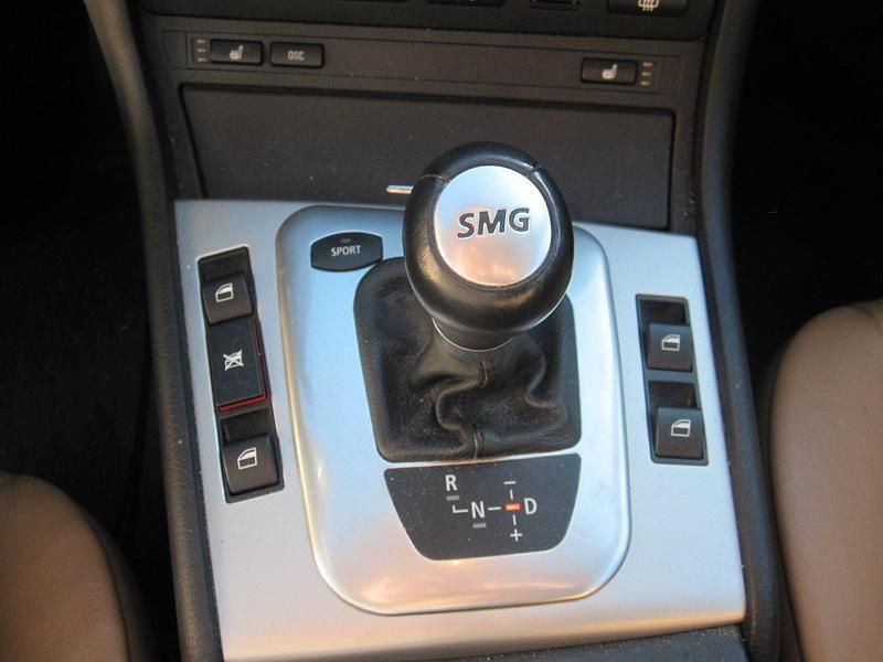 Käytetty BMW 330 231 HP (169 kW) 2005 Musta Farmari