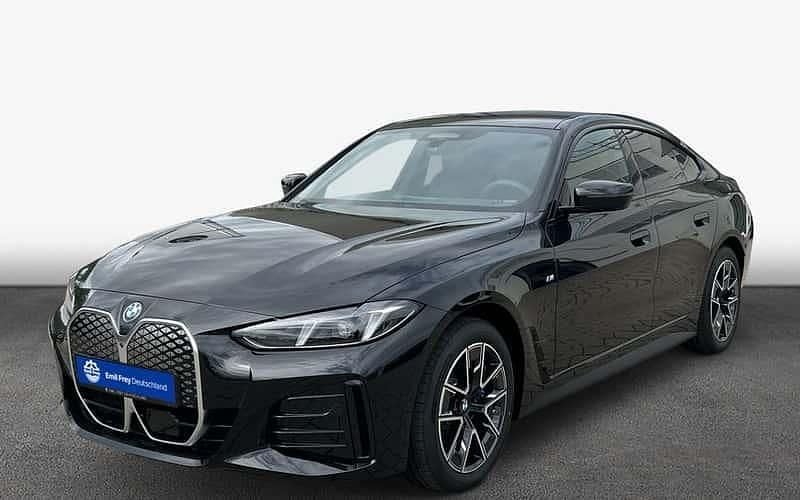 Saphirschwarz metallic Neu 2025 BMW i4 Performance Limousine | 56.690 € (Guter Preis) - Bild 1/4