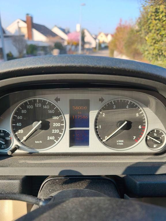 Gebraucht Mercedes B170 116 PS (85 kW) 2005 Beige Van / Kleinbus