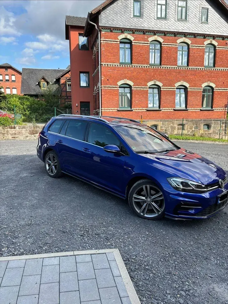Gebraucht VW Golf VII Highline 150 PS (110 kW) 2018 Blau Limousine