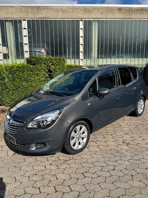 Grau Gebraucht 2016 Opel Meriva Innovation Van / Kleinbus | 9.995 € (Fairer Preis) - Bild 1/4