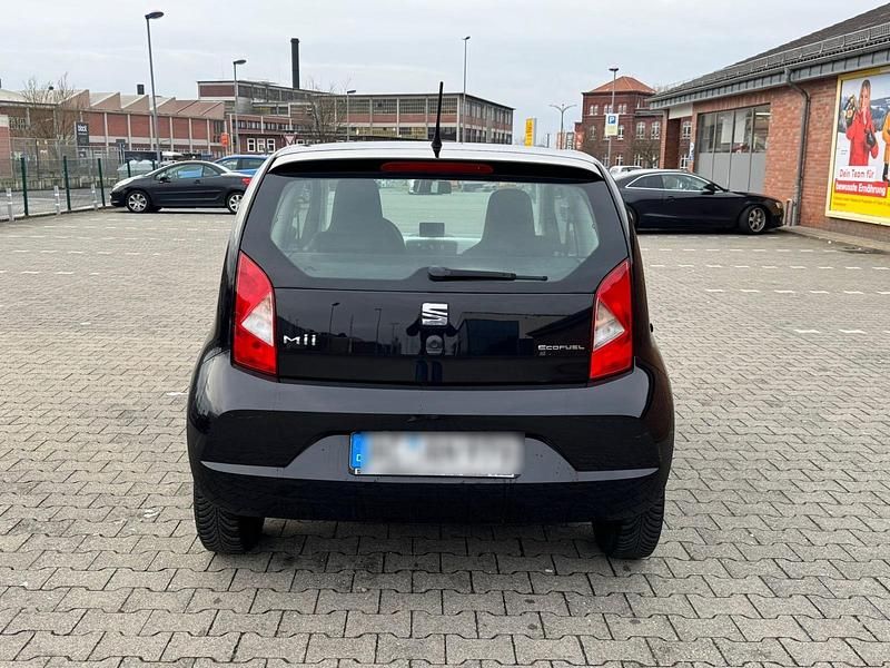 Gebraucht Seat Mii 60 PS (44 kW) 2014 Schwarz Kleinwagen