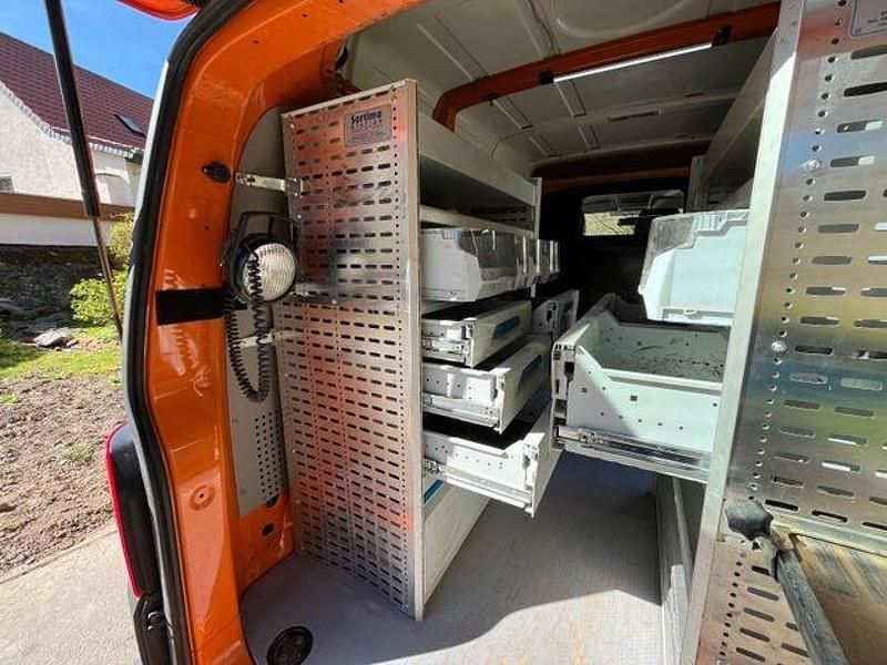 Second-hand VW T6 150 CP (110 kW) 2018 Portocaliu Van