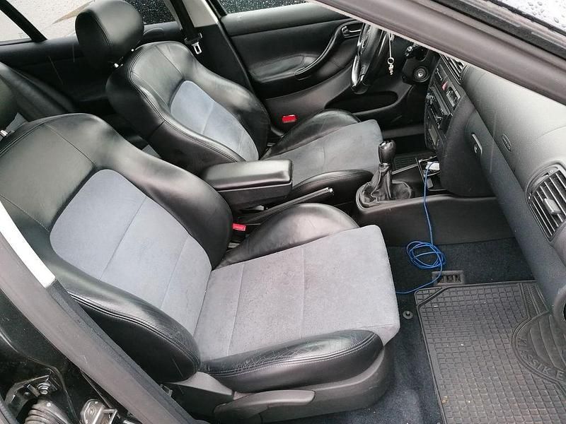 Gebraucht Seat Leon Sport 110 PS (80 kW) 2003 Schwarz Limousine