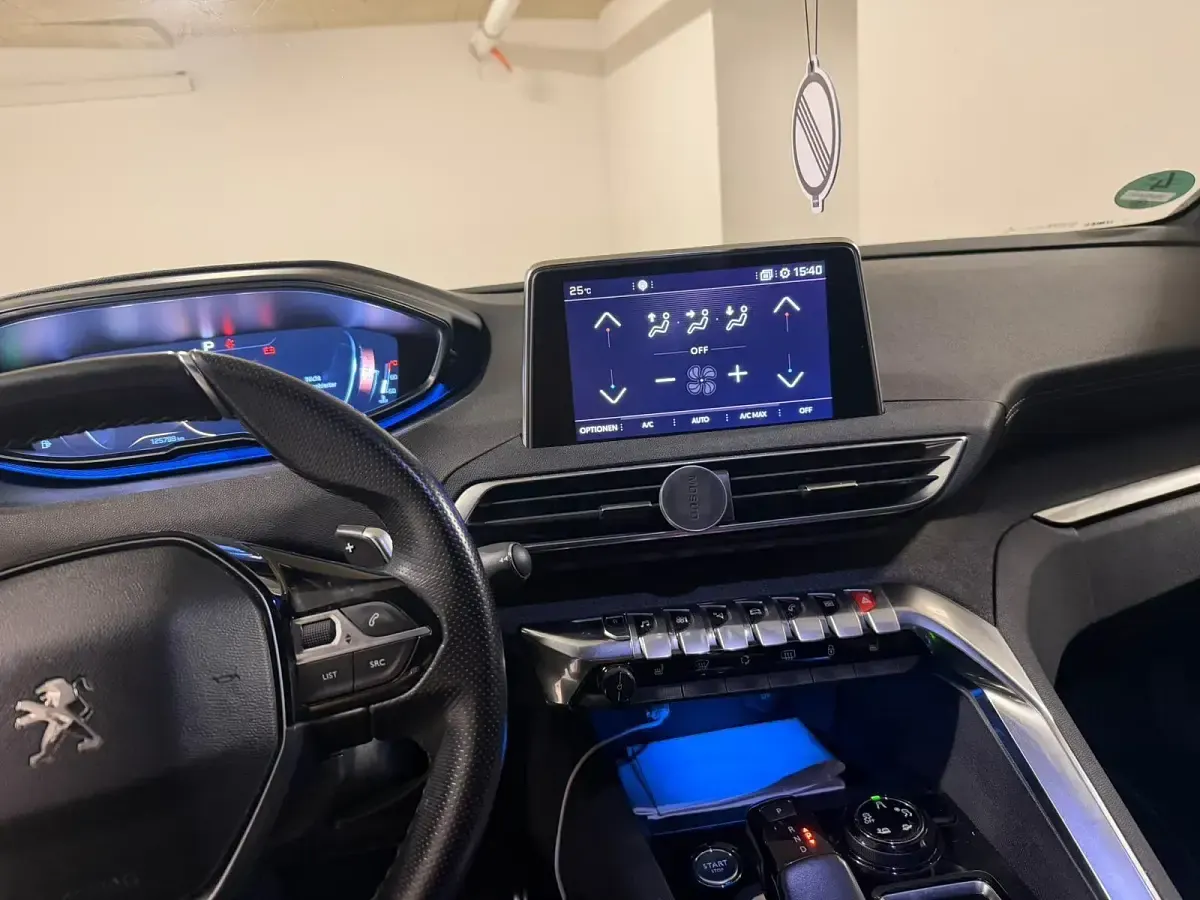 Gebraucht Peugeot 3008 165 PS (121 kW) 2018 Schwarz SUV