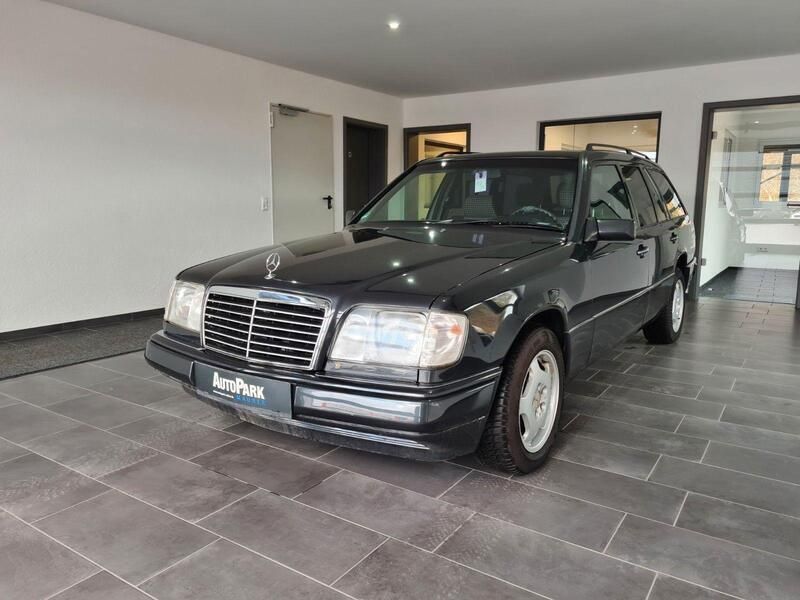 Gebraucht Mercedes E320 220 PS (161 kW) 1993 Schwarz Kombi